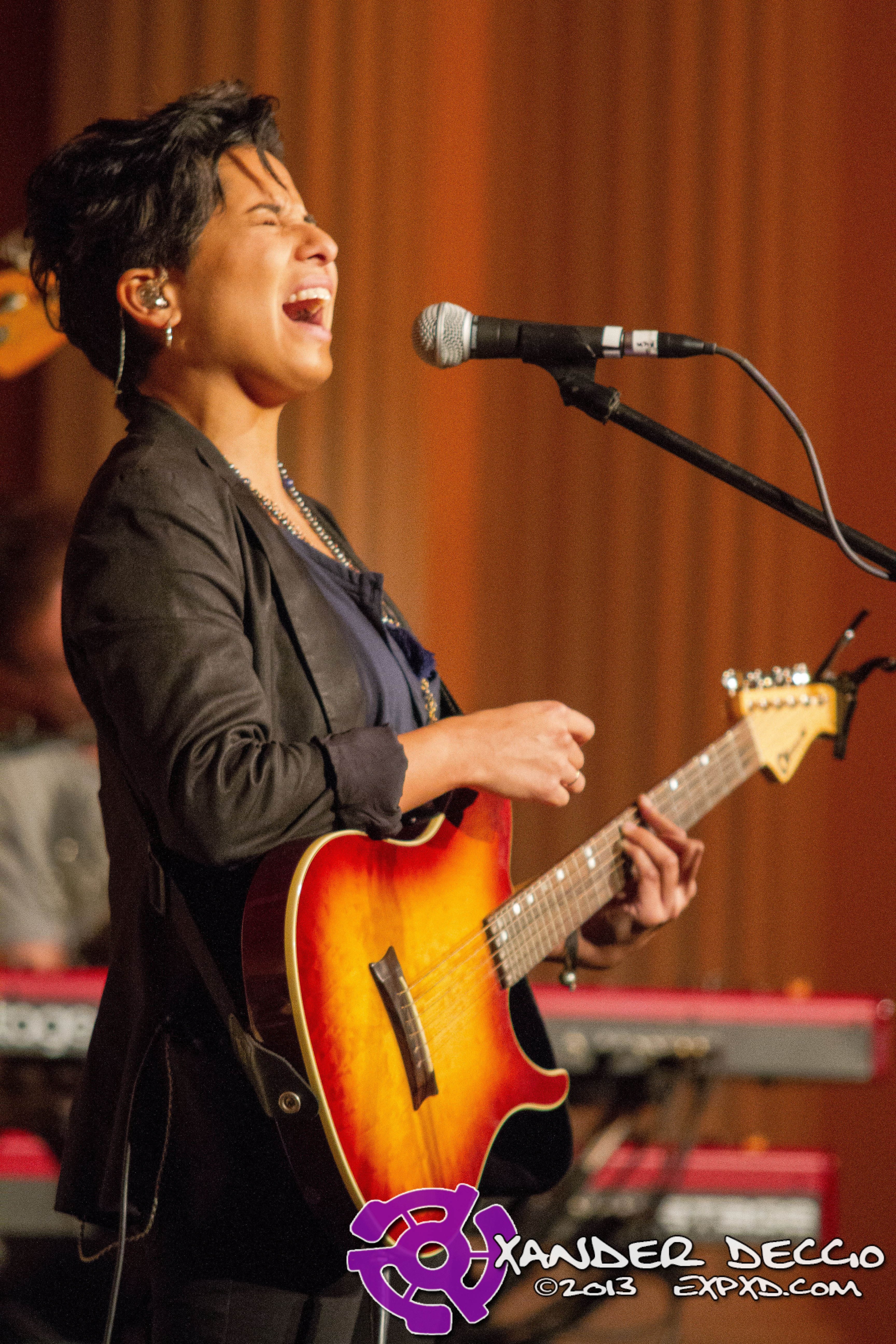 Vicci Martinez @ The Seasons Performance Hall (Photo By Xander Deccio)