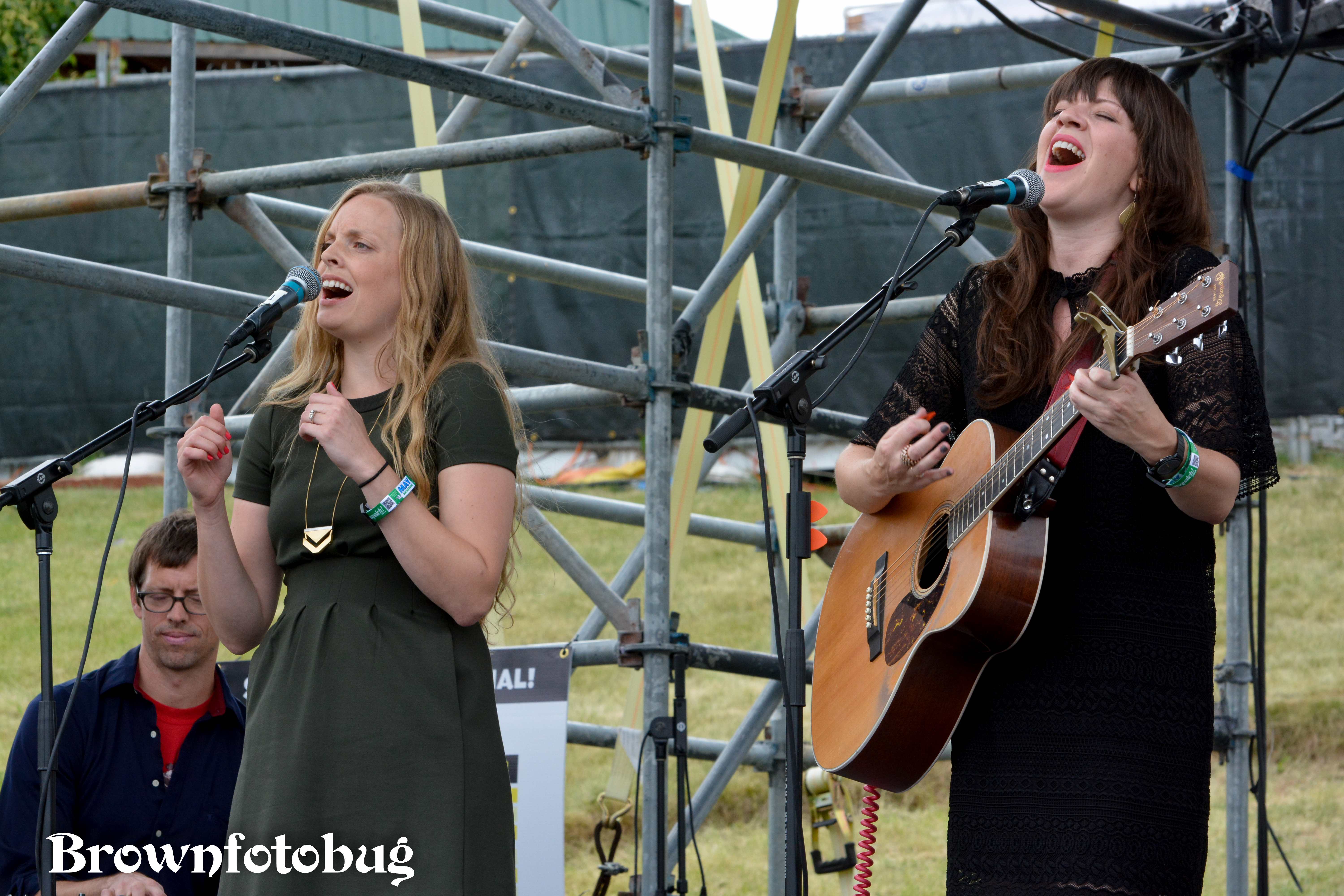 Shelby Earl at Sasquatch! Festival Day 3 (Photo by Arlene Brown)